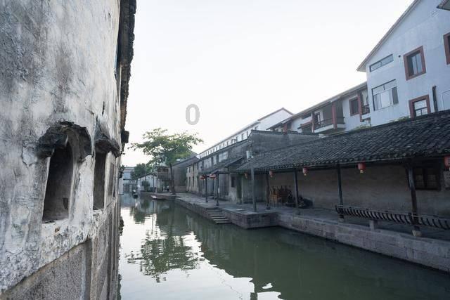 建艺集团(002789.SZ):建星建造拟向第二工程公司增资4000万元